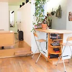 Lovely Apartment In The Heart Of The 11Th District