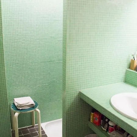Apartment Lovely In The Heart Of The 11th District